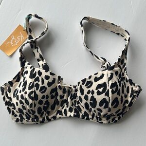Leopard Print Kona Sol bathing suit top Large
